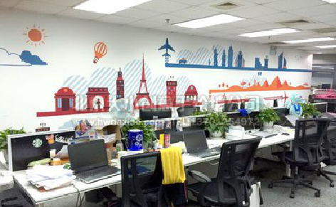 龙胜教你设计办公室墙绘的方法。